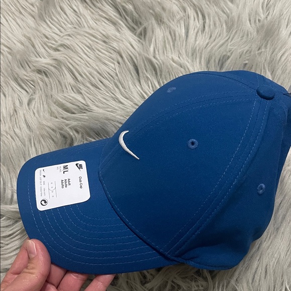 Nike Blue Dri-FIT club cap - Picture 2 of 6